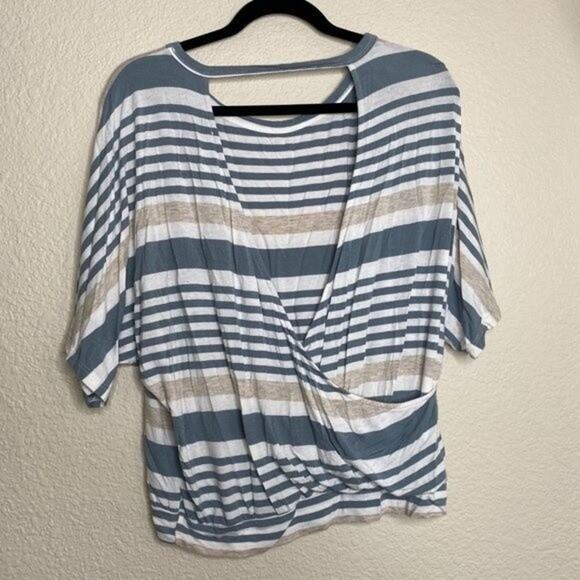 Daytrip Striped Open Back Bat Wing Top XS - Picture 5 of 6